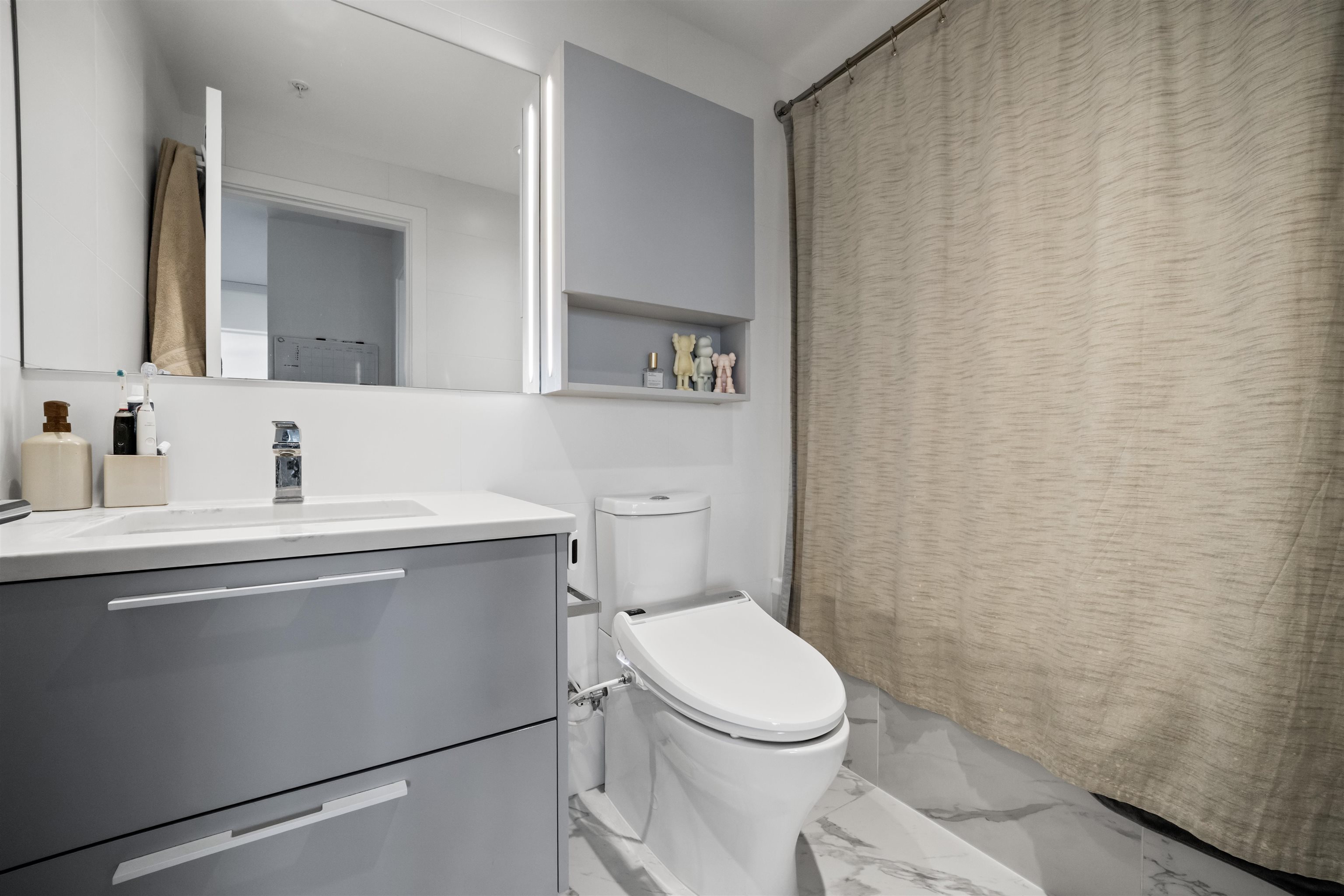 2501 6699 DUNBLANE AVENUE Unit: 2501