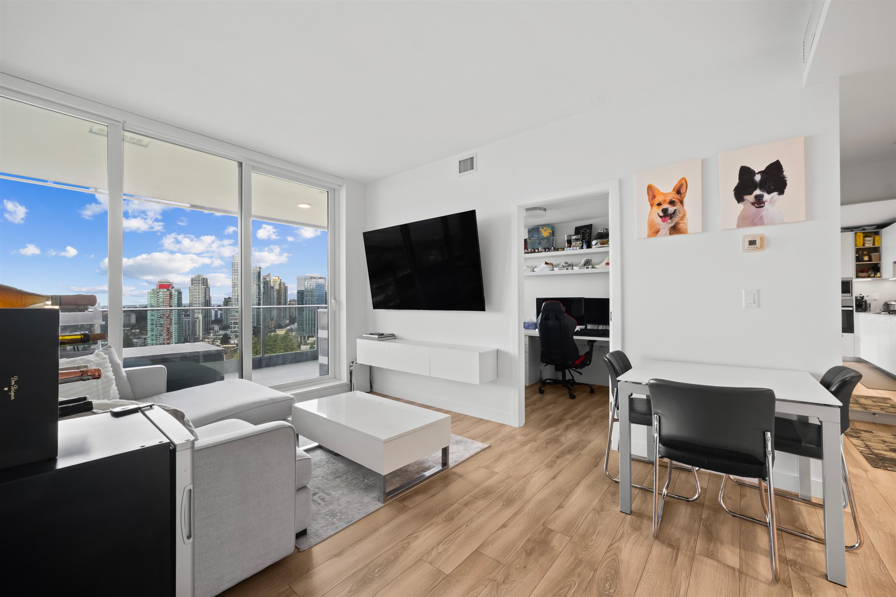 2501 6699 DUNBLANE AVENUE Unit: 2501