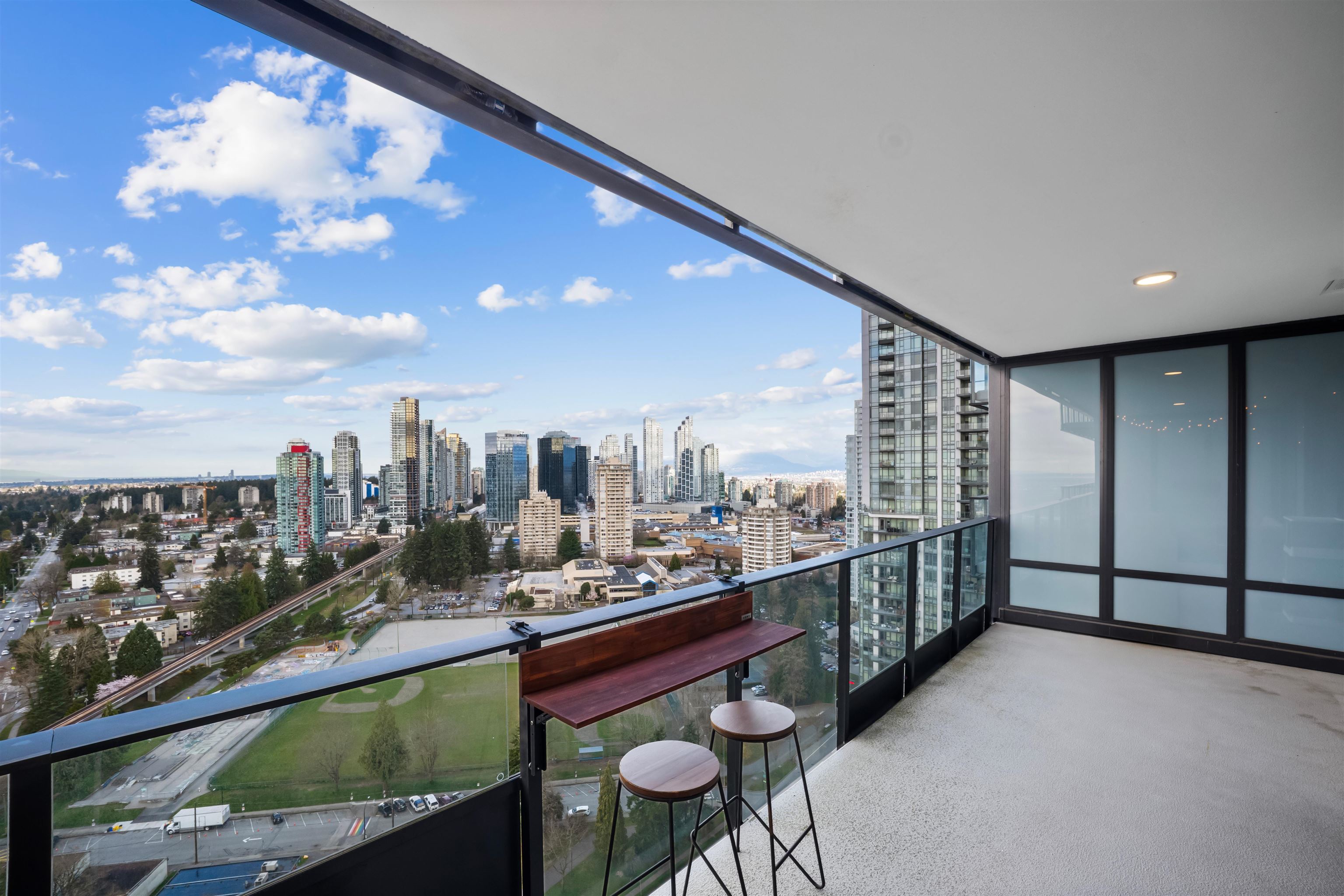 2501 6699 DUNBLANE AVENUE Unit: 2501