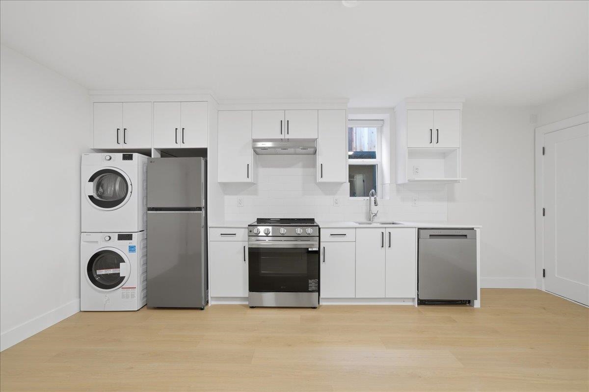 1 12050 YORK STREET Unit: 1