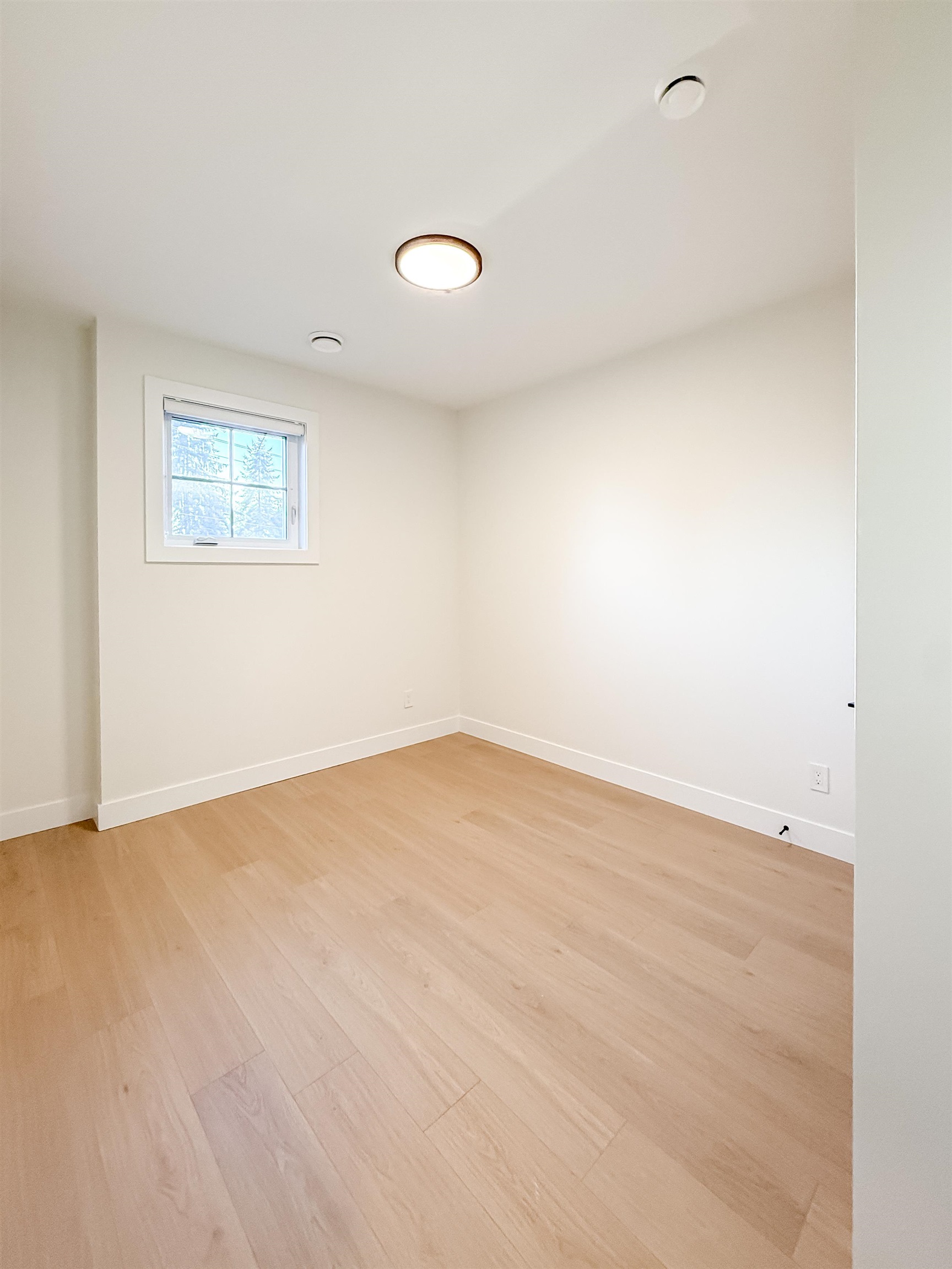 1 12050 YORK STREET Unit: 1
