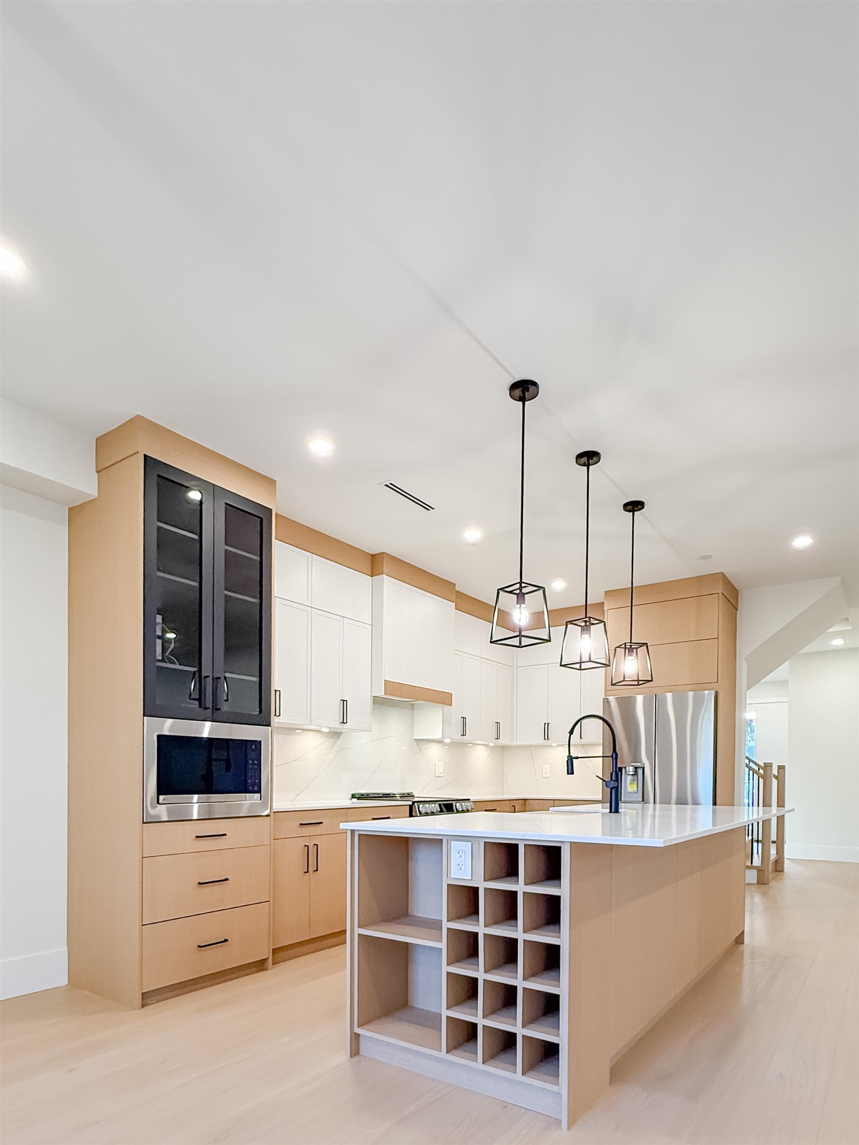 2 10250 YORK STREET Unit: 2