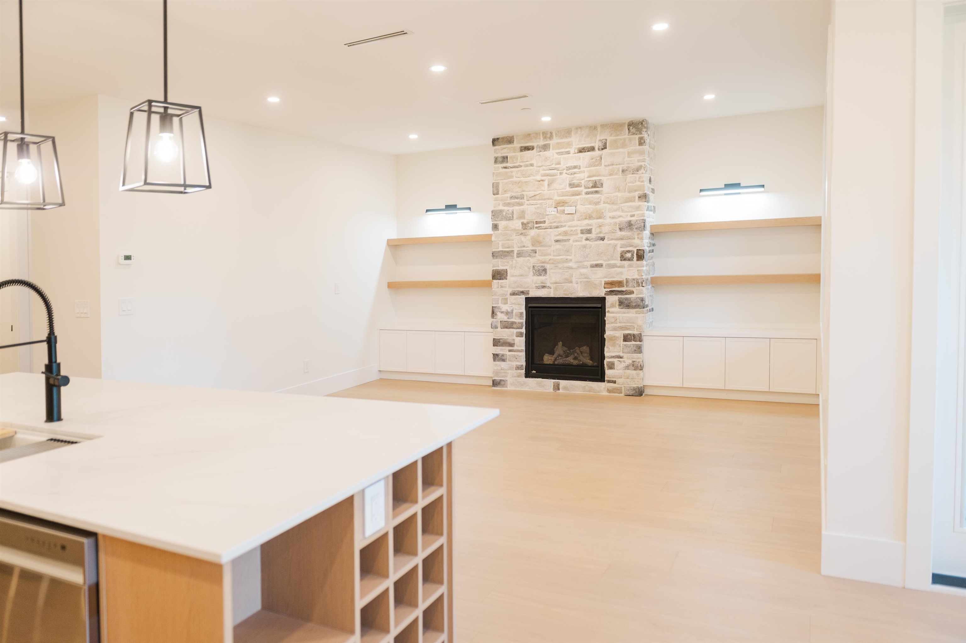2 10250 YORK STREET Unit: 2