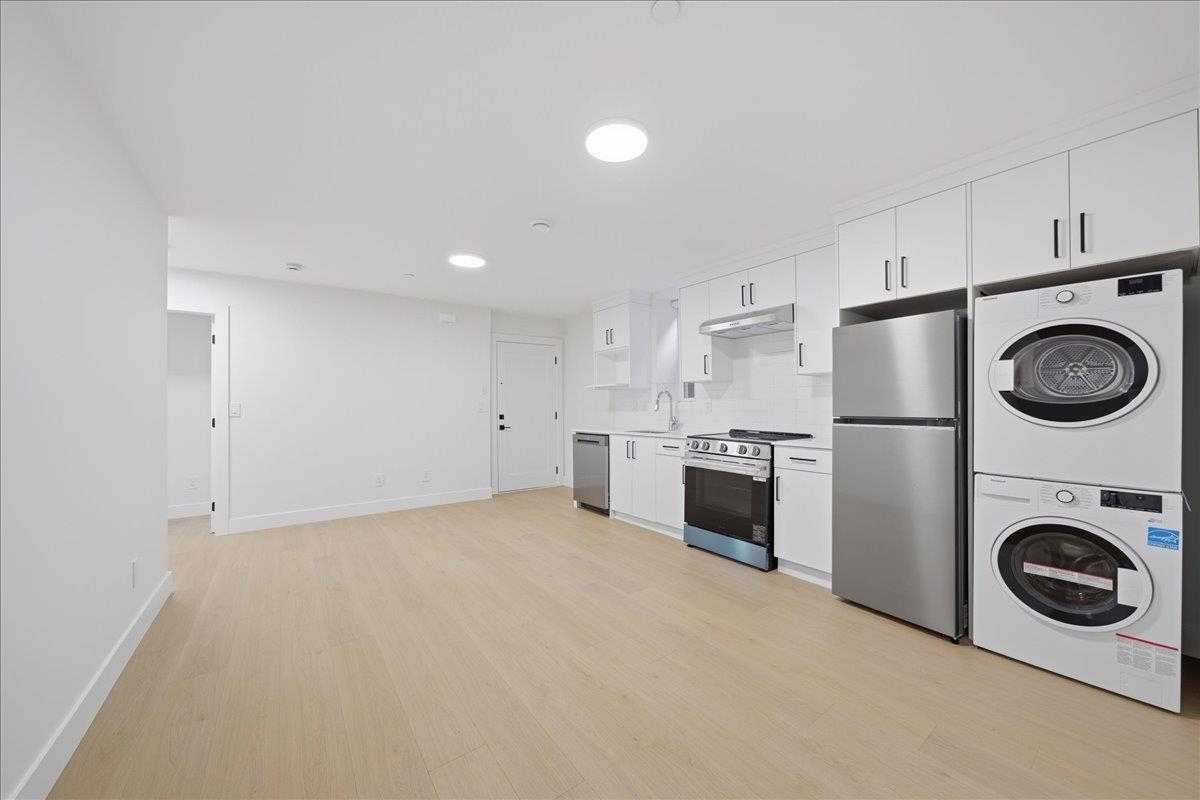 2 10250 YORK STREET Unit: 2