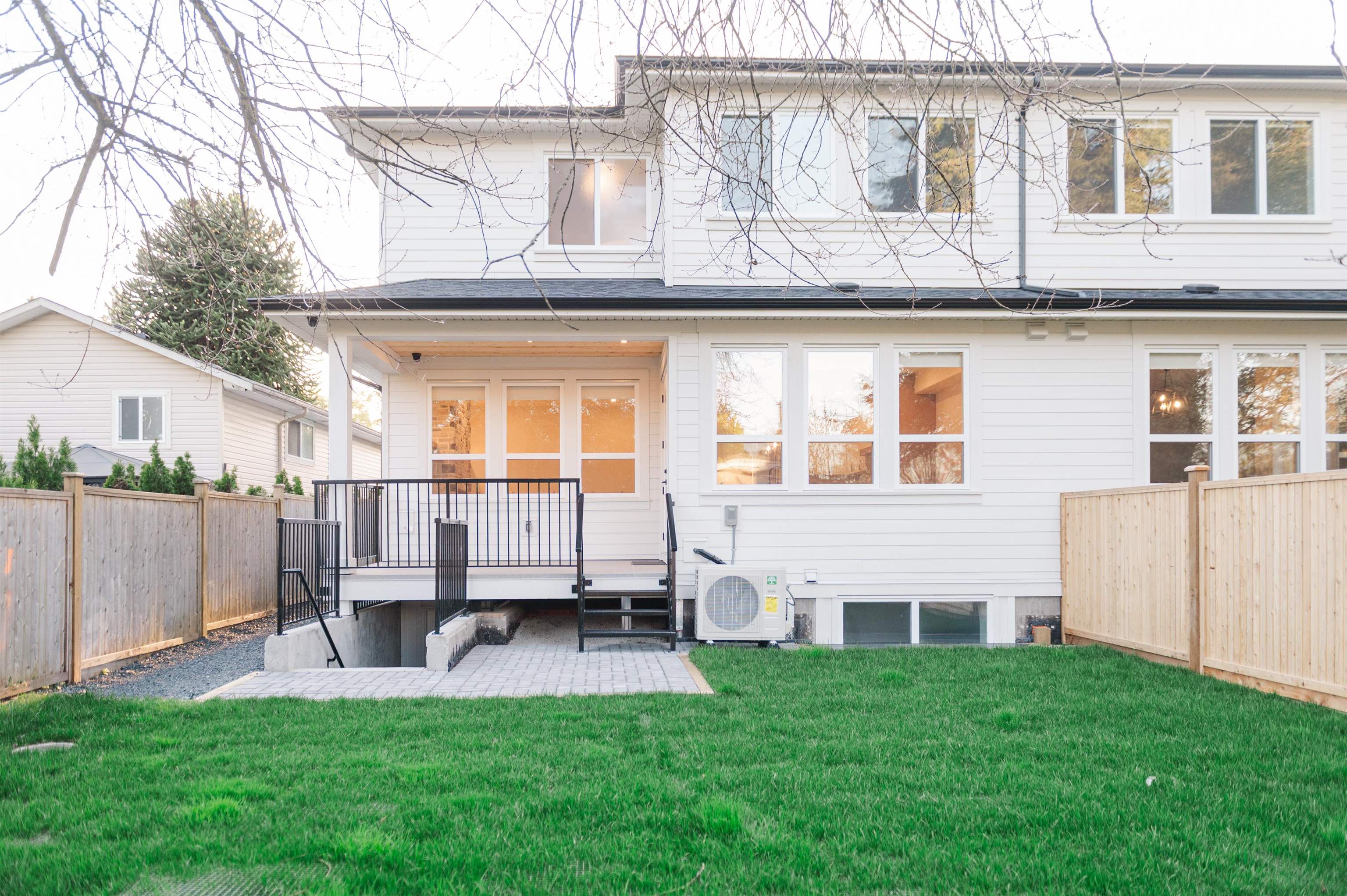 2 10250 YORK STREET Unit: 2