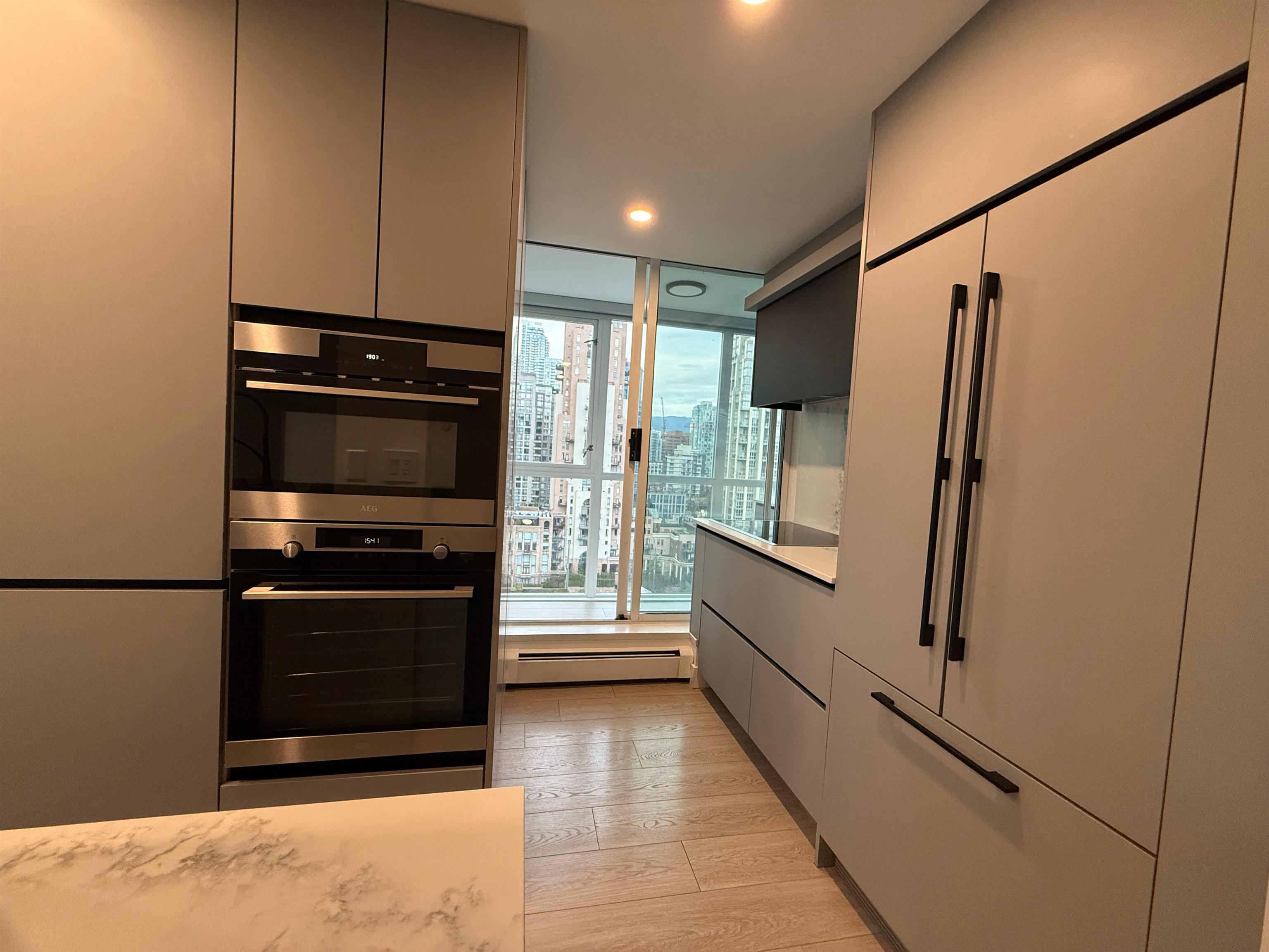 1801 289 DRAKE STREET Unit: 1801