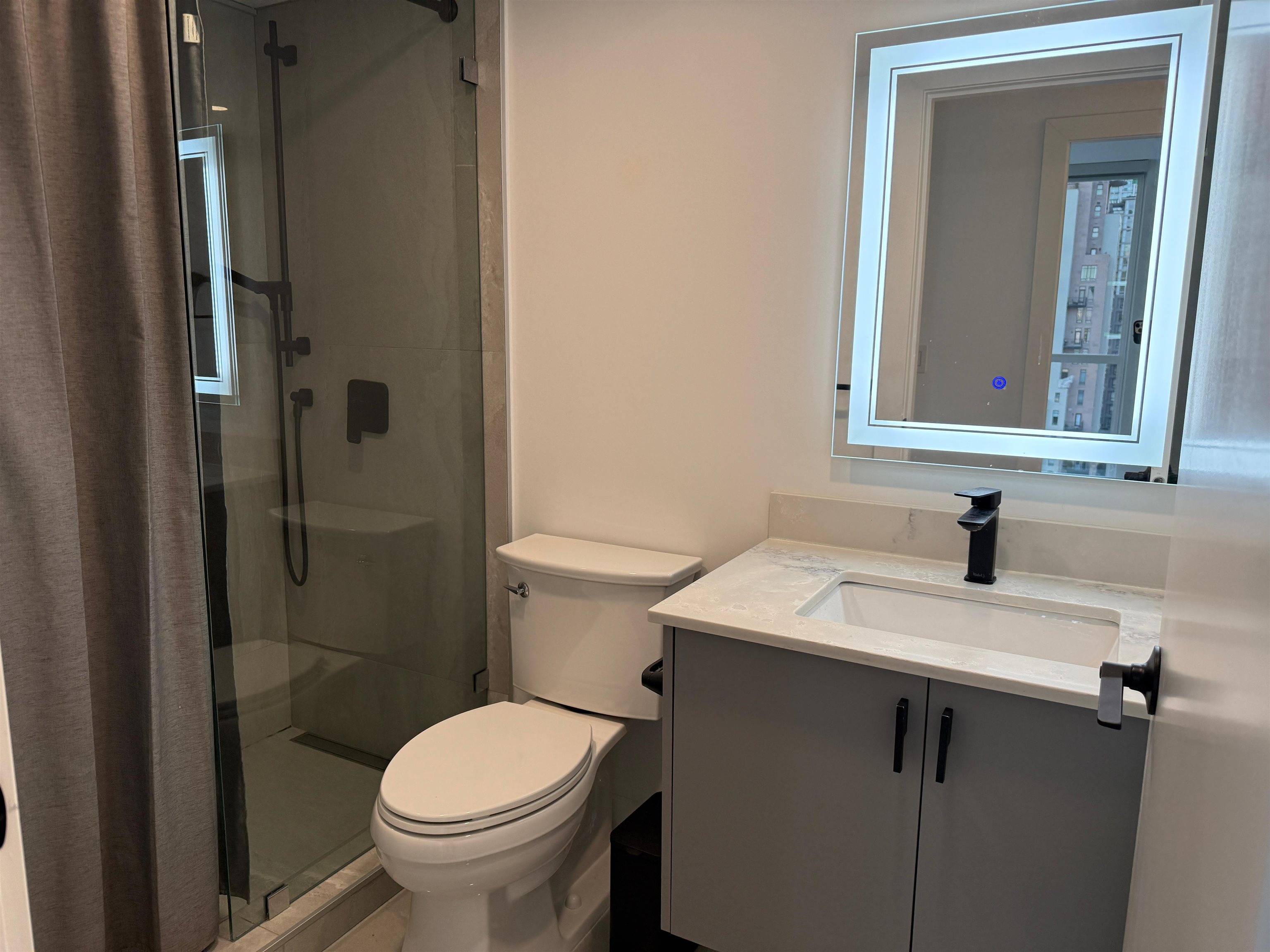 1801 289 DRAKE STREET Unit: 1801