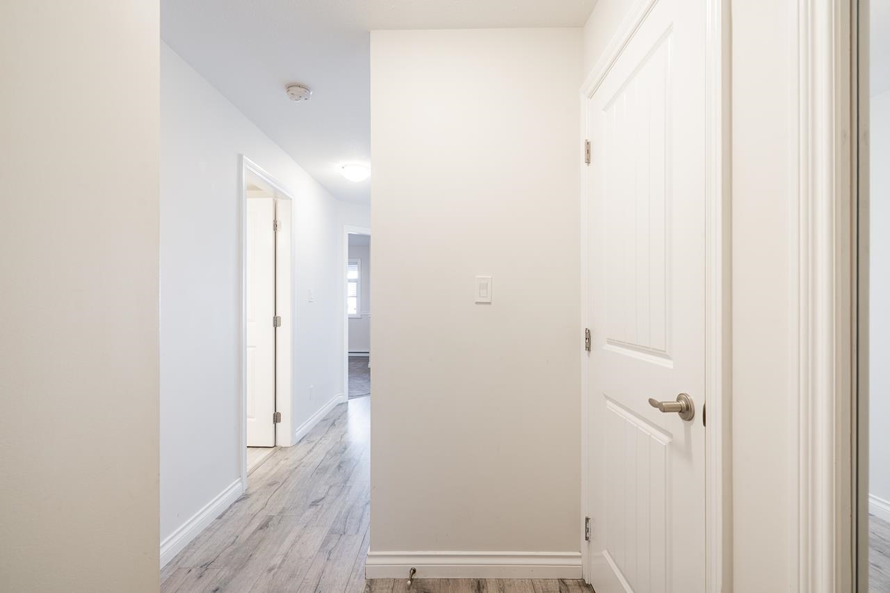 215 5650 201A STREET Unit: 215