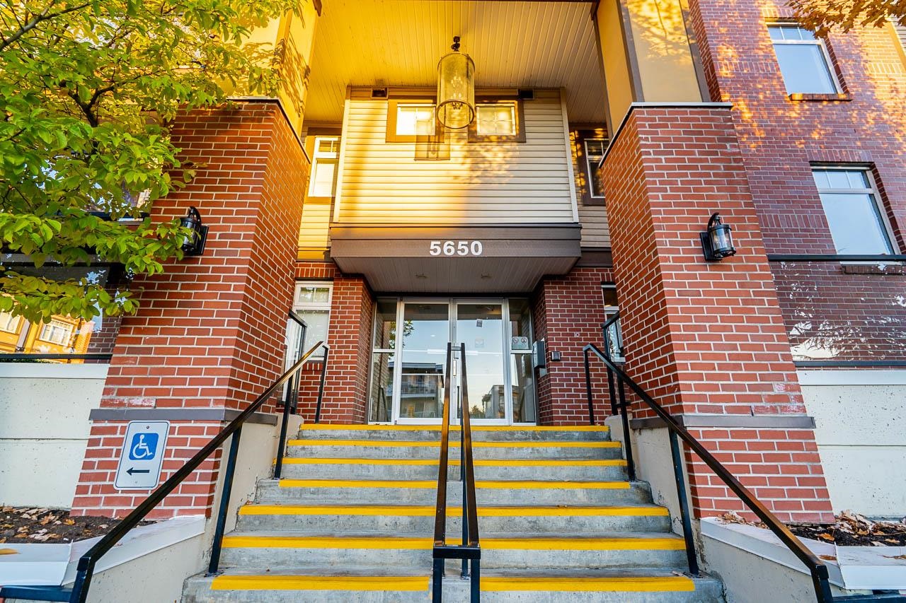 215 5650 201A STREET Unit: 215