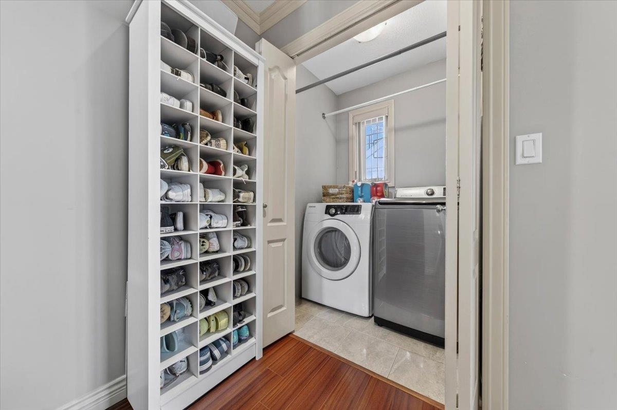 7012 GRIFFITHS AVENUE