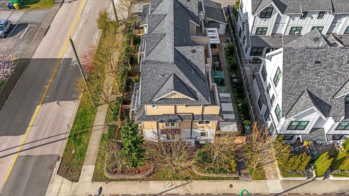 7012 GRIFFITHS AVENUE