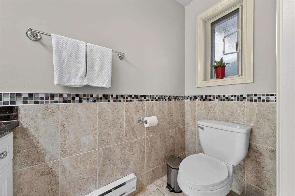 7012 GRIFFITHS AVENUE