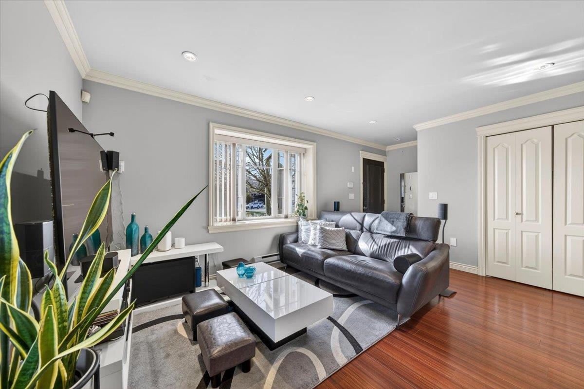 7012 GRIFFITHS AVENUE