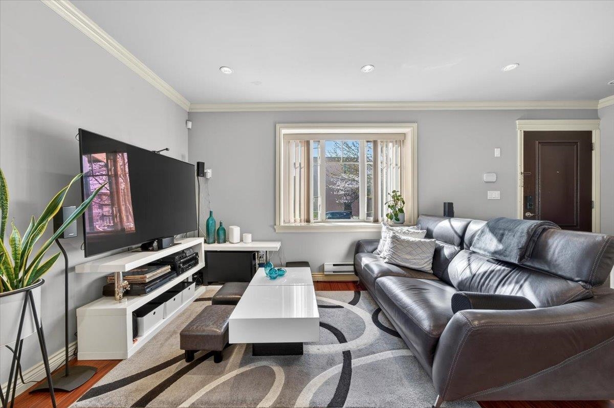 7012 GRIFFITHS AVENUE