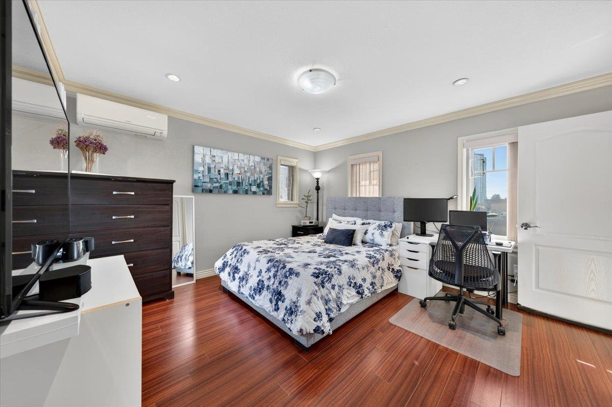 7012 GRIFFITHS AVENUE