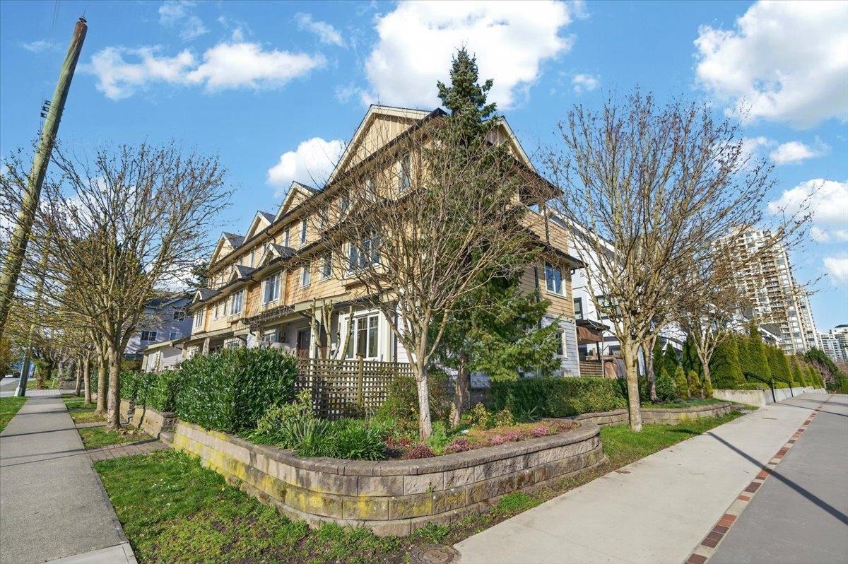 7012 GRIFFITHS AVENUE