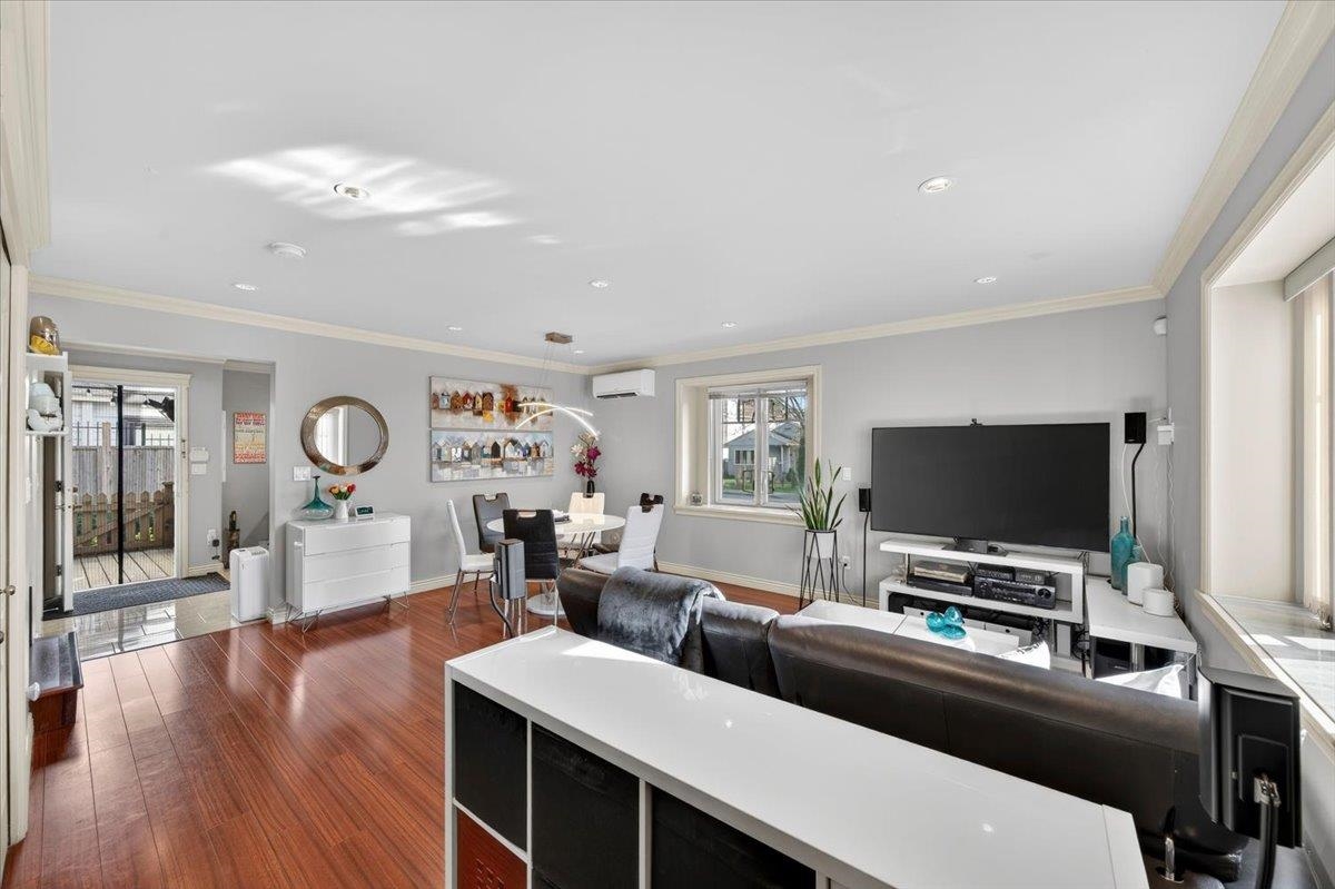 7012 GRIFFITHS AVENUE