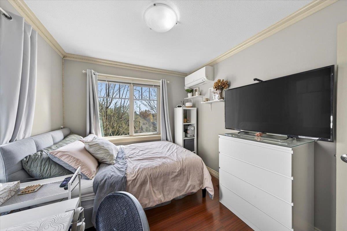 7012 GRIFFITHS AVENUE