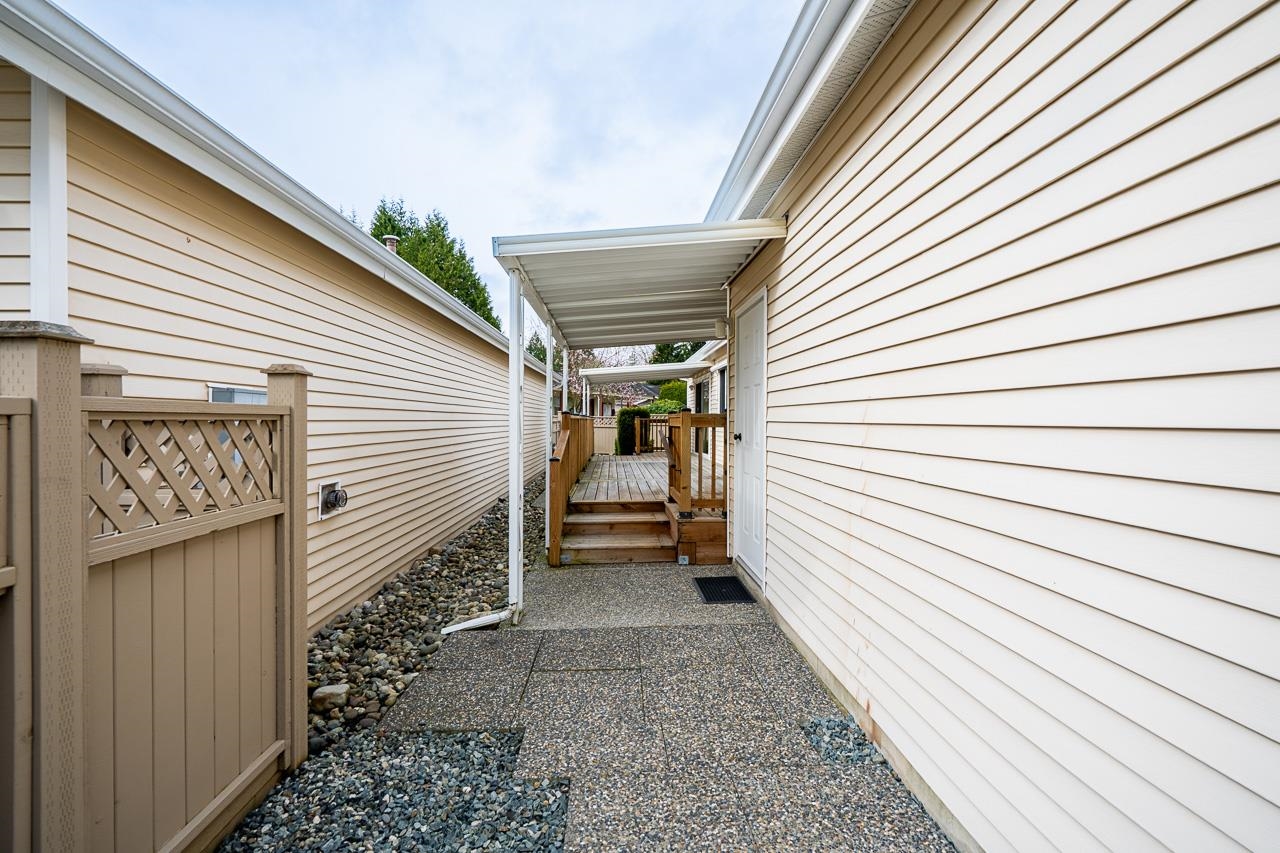 64 1400 164 STREET Unit: 64