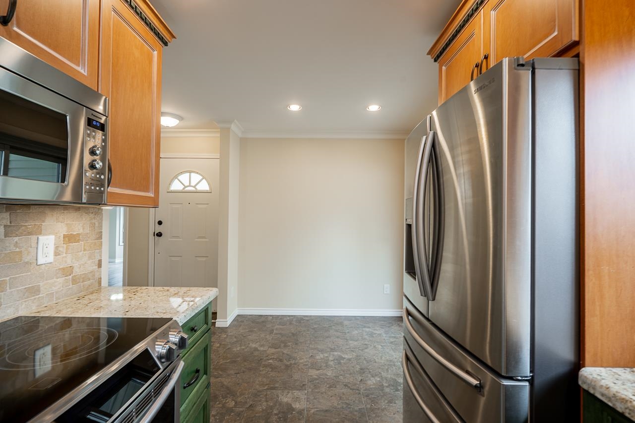 64 1400 164 STREET Unit: 64