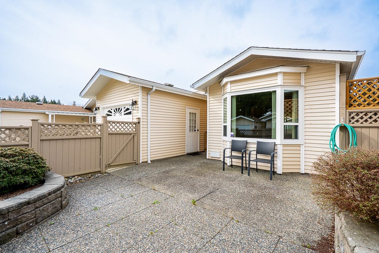 64 1400 164 STREET Unit: 64