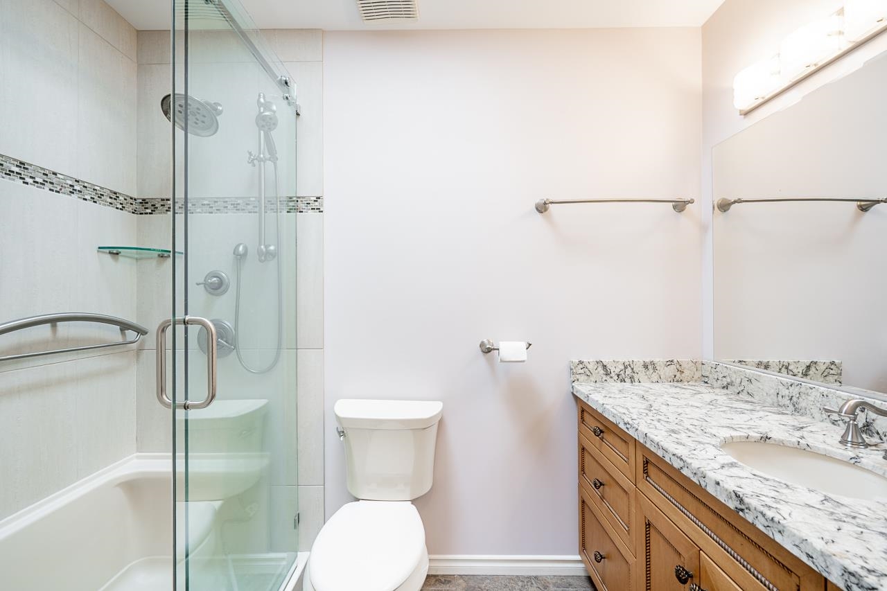 64 1400 164 STREET Unit: 64