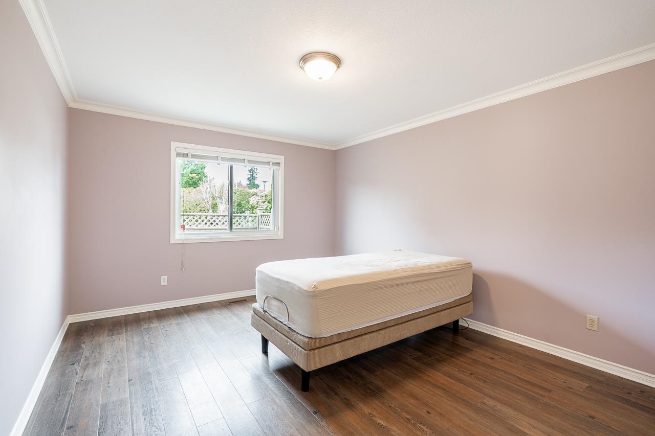 64 1400 164 STREET Unit: 64