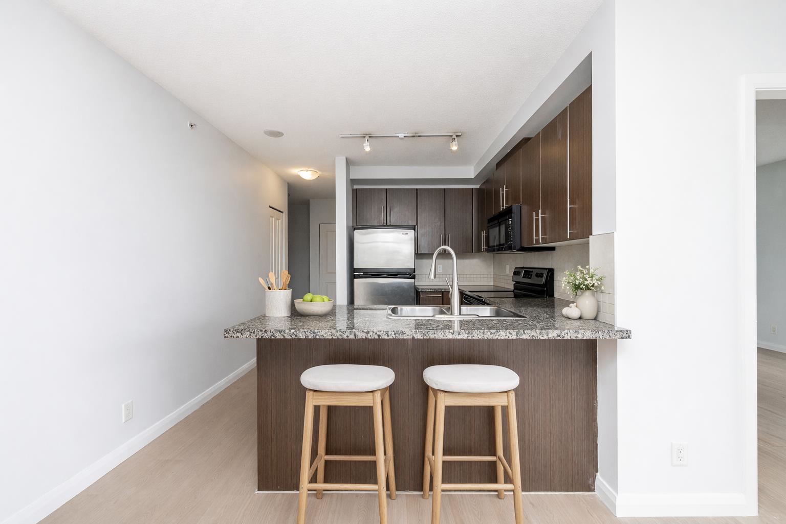 1008 898 CARNARVON STREET Unit: 1008