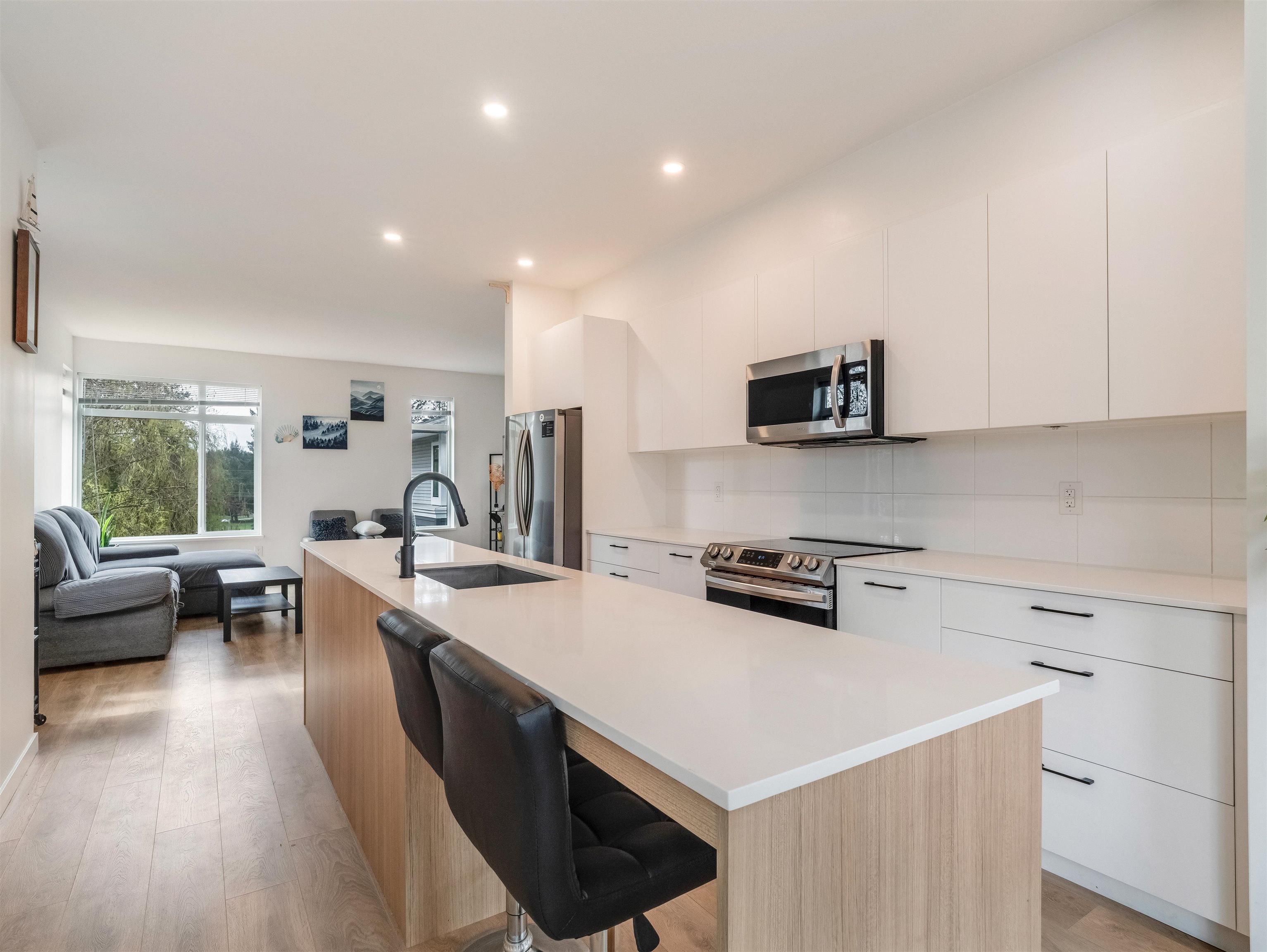128 15235 SITKA DRIVE Unit: 128