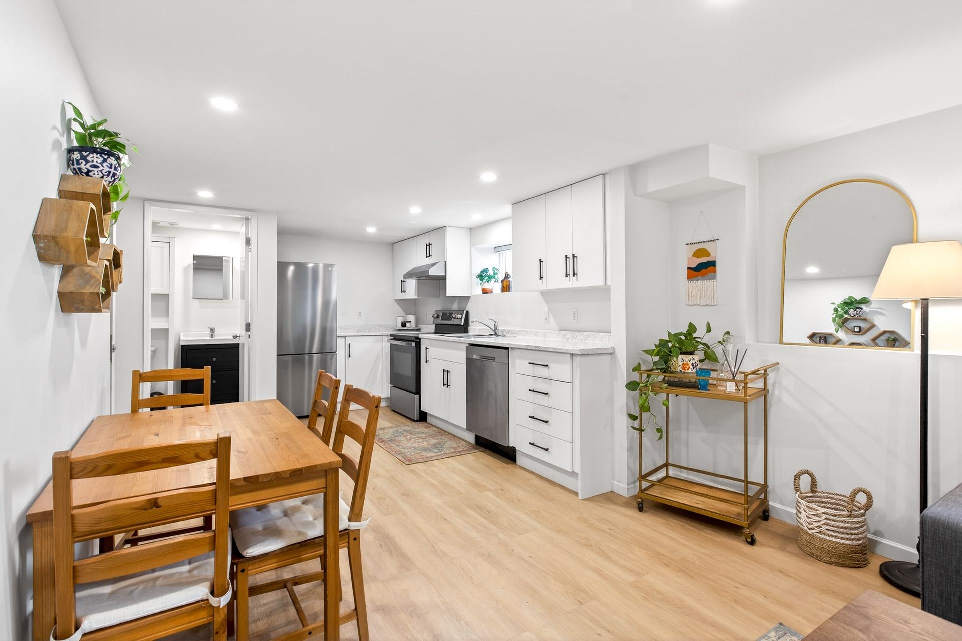 1515 EDINBURGH STREET