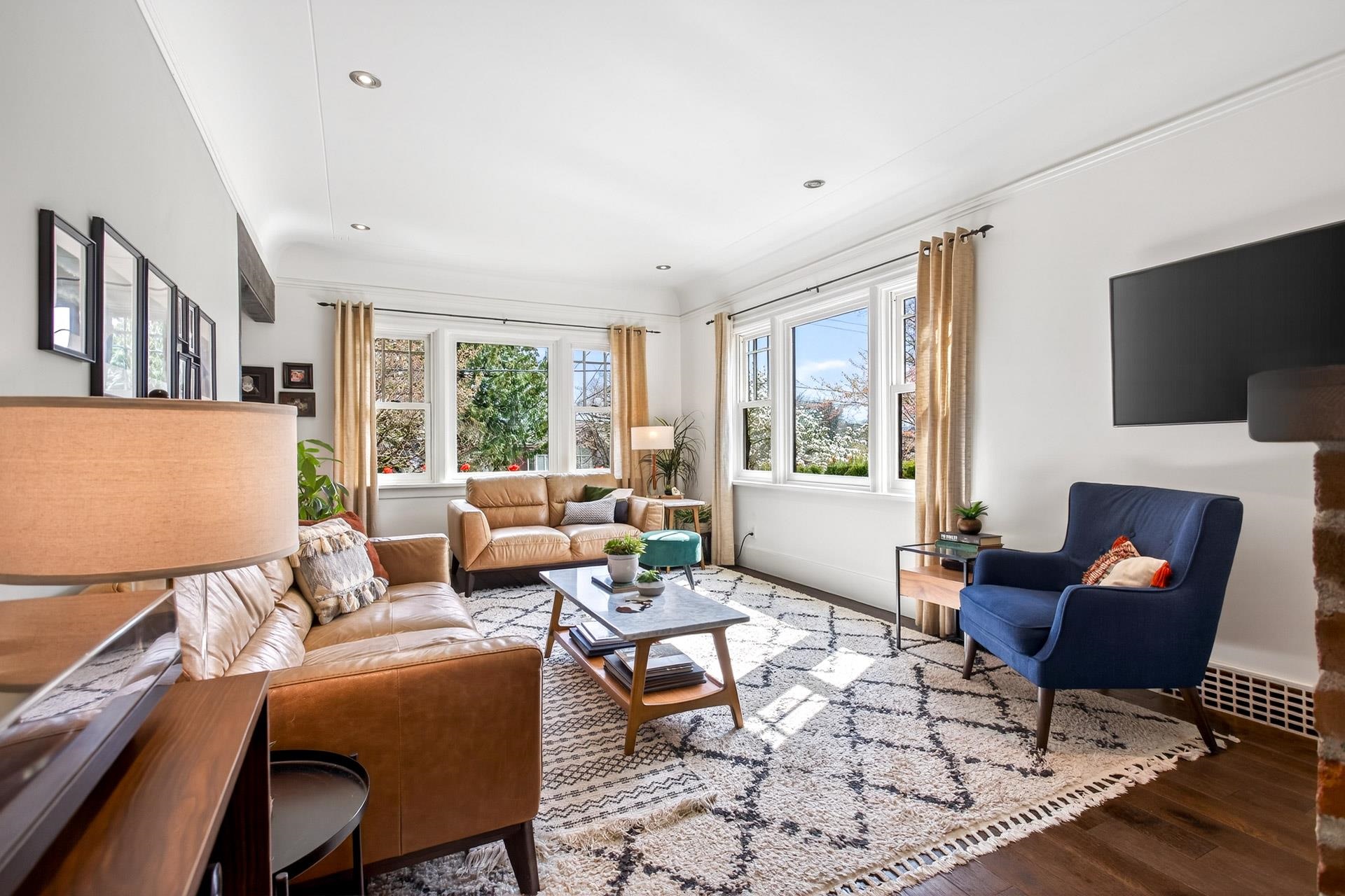 1515 EDINBURGH STREET