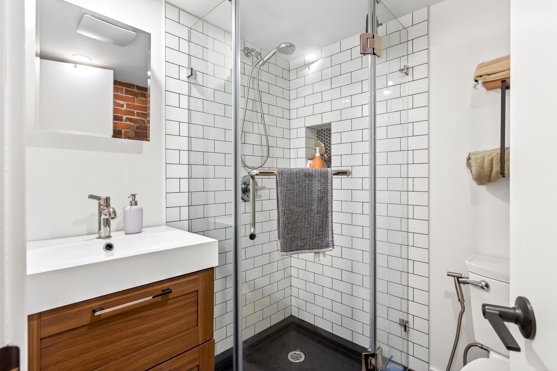 1515 EDINBURGH STREET