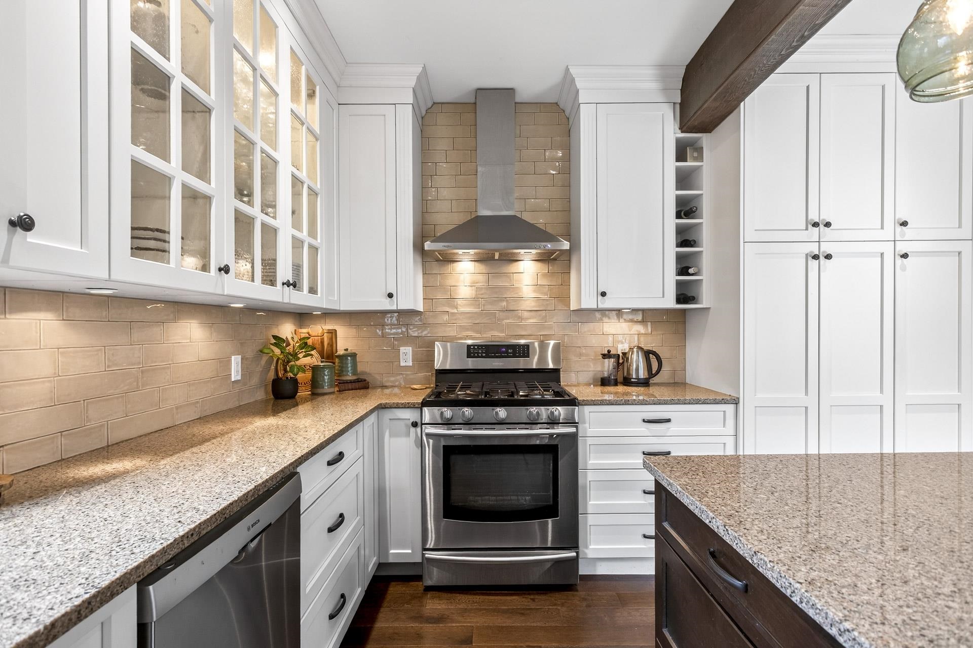 1515 EDINBURGH STREET