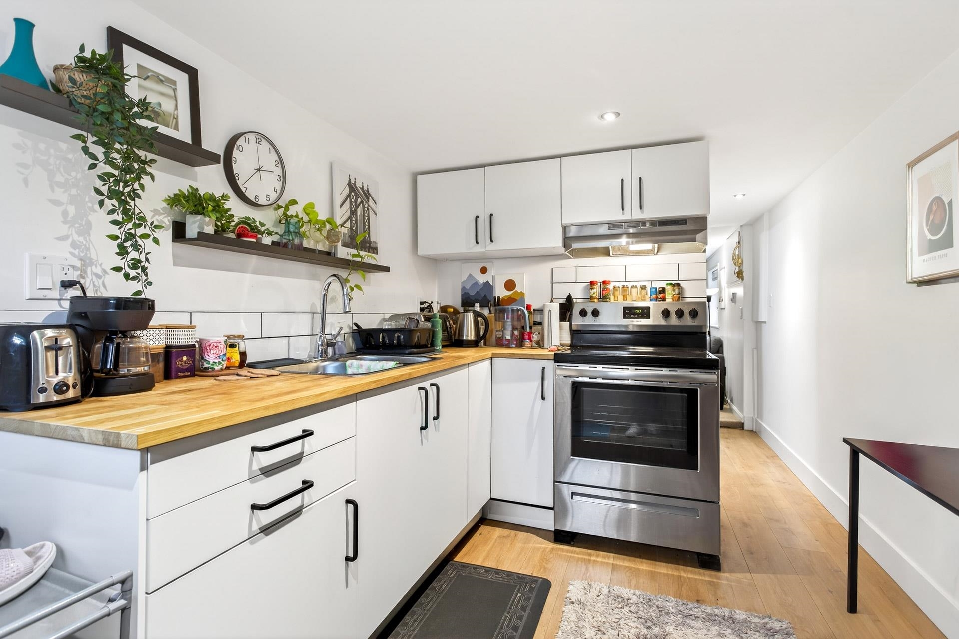 1515 EDINBURGH STREET