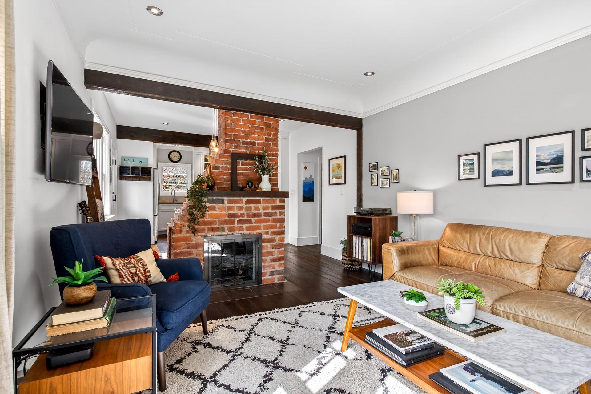 1515 EDINBURGH STREET