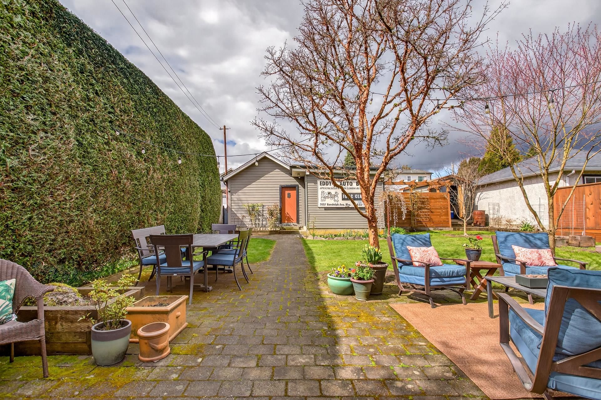 1515 EDINBURGH STREET