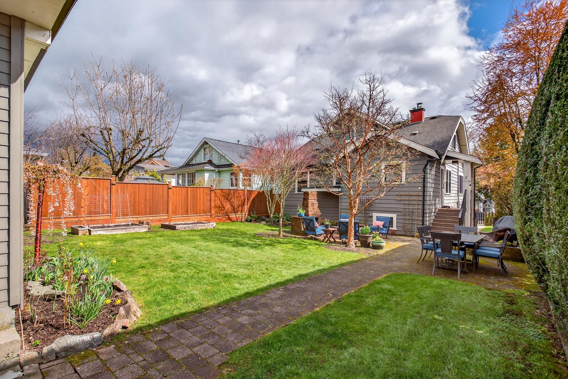 1515 EDINBURGH STREET