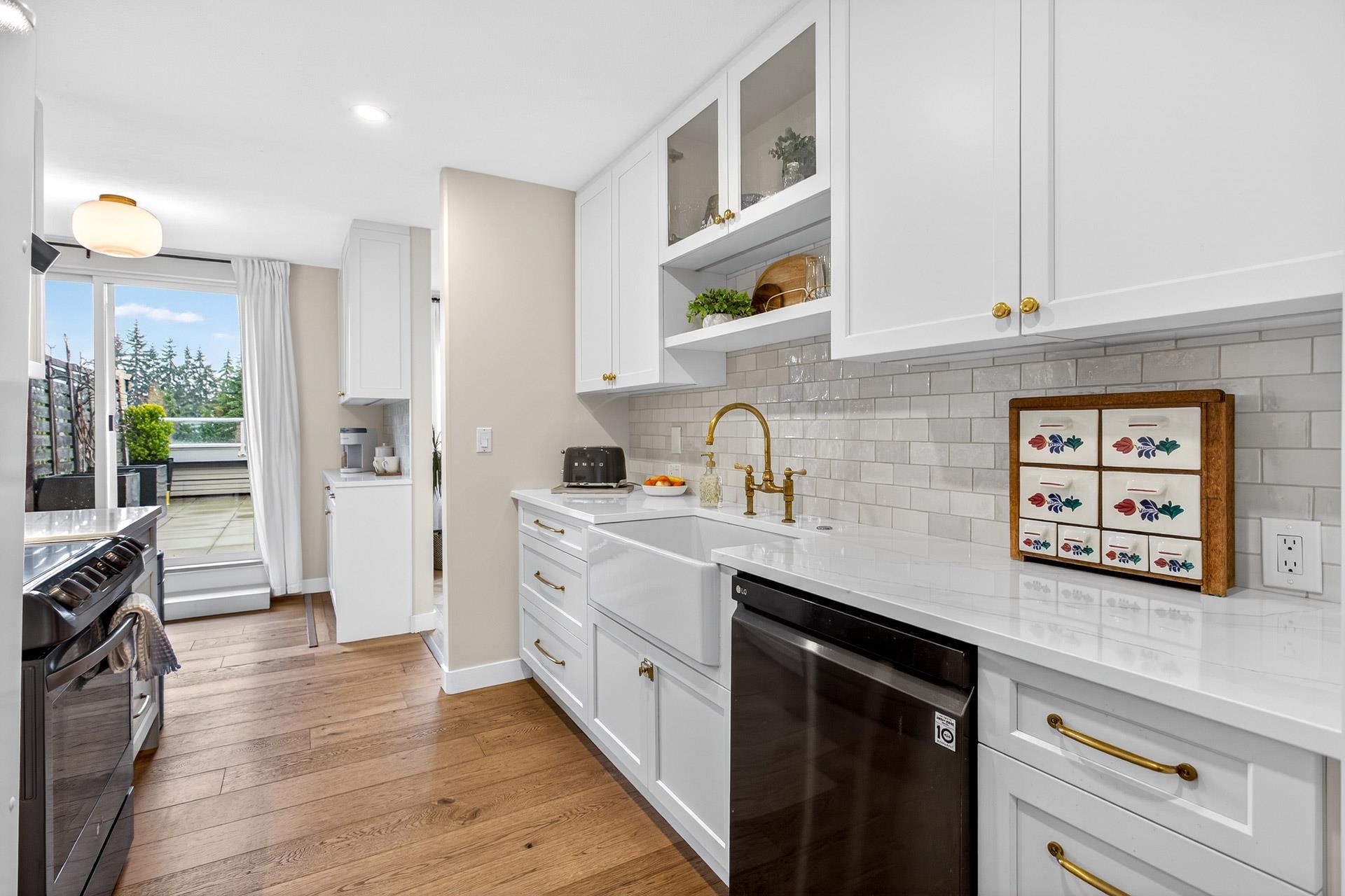 309 8976 208 STREET Unit: 309