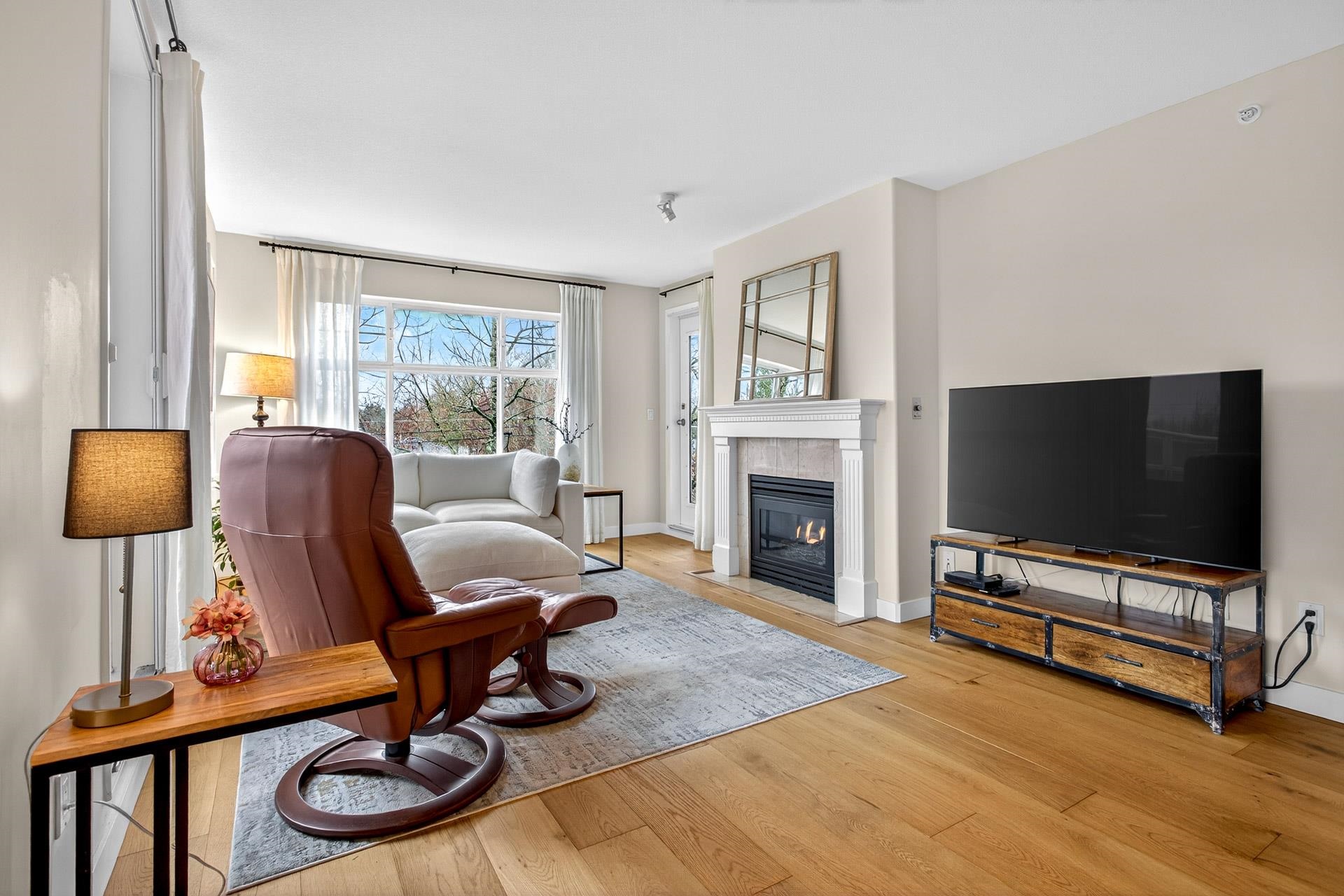 309 8976 208 STREET Unit: 309