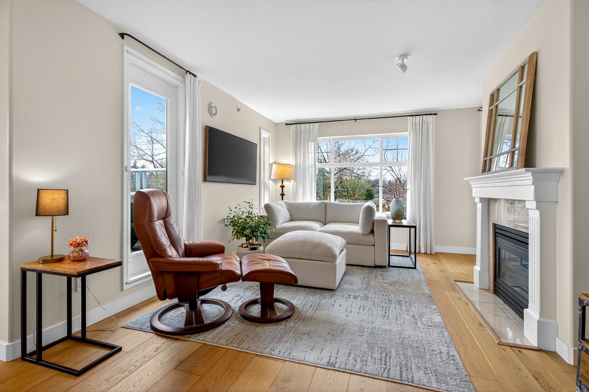 309 8976 208 STREET Unit: 309