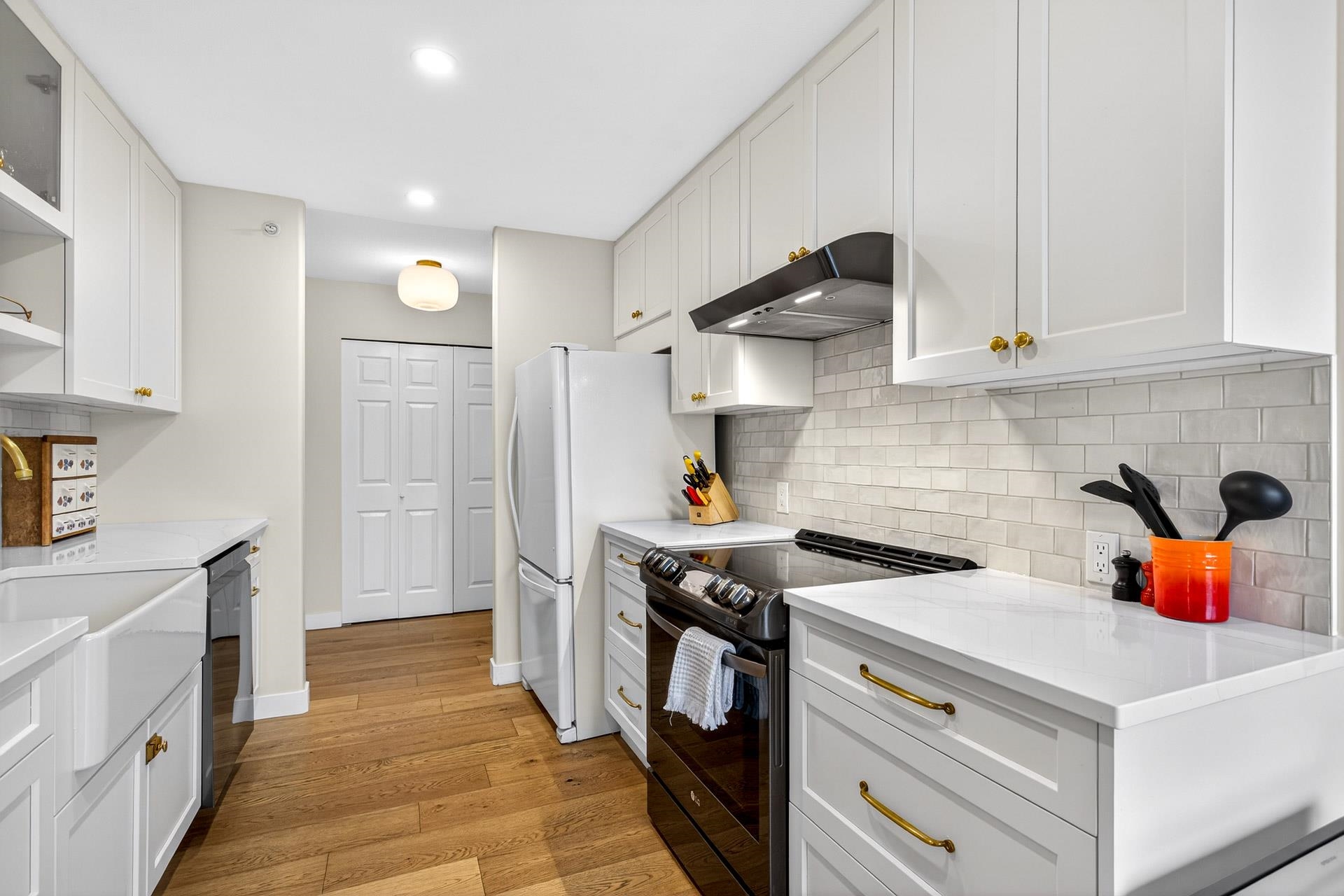 309 8976 208 STREET Unit: 309