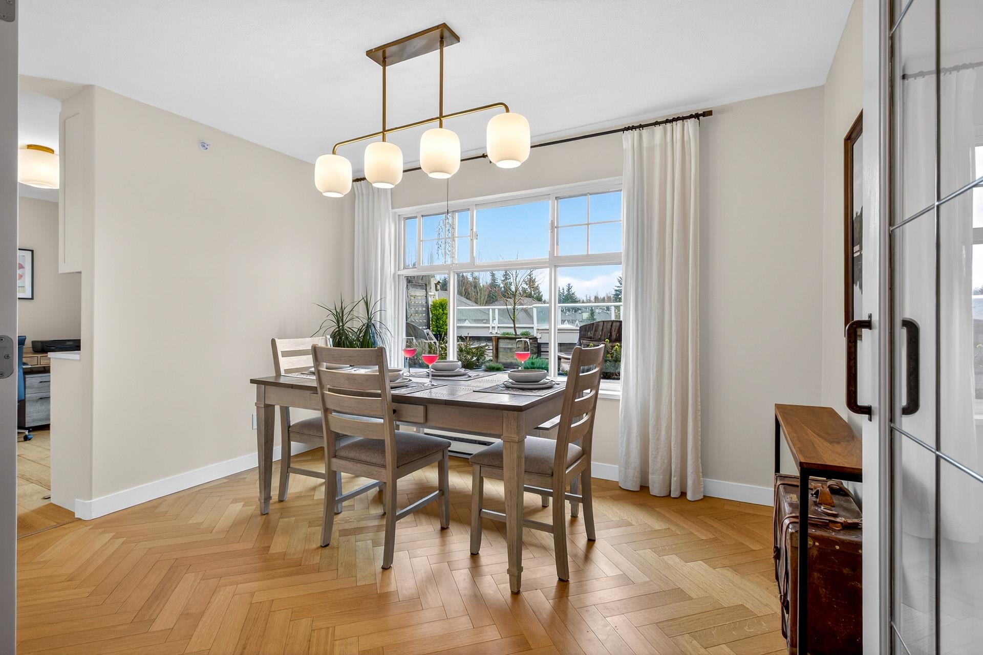 309 8976 208 STREET Unit: 309
