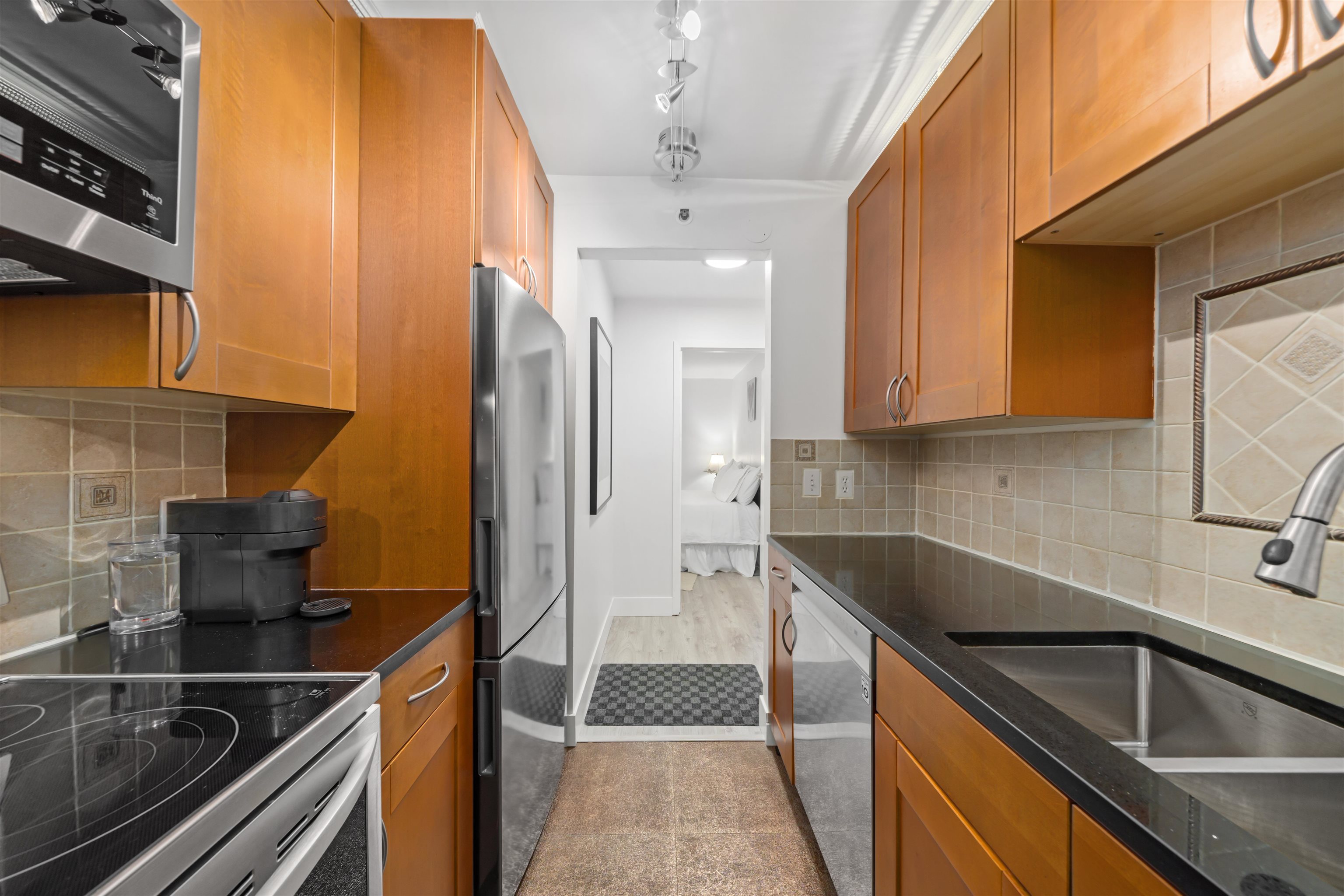 1403 1403 1060 ALBERNI STREET Unit: 1403