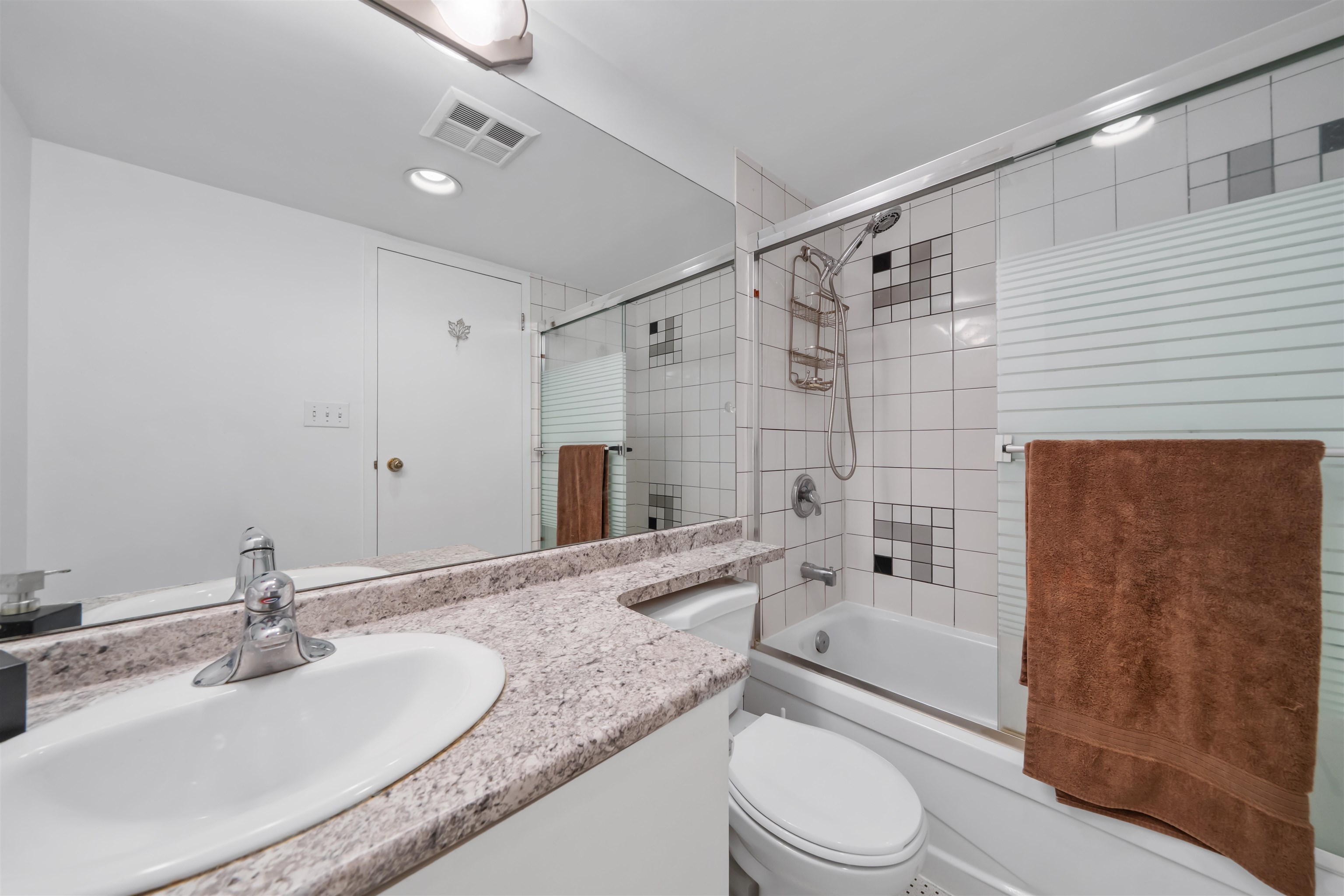 1908 1908 1060 ALBERNI STREET Unit: 1908