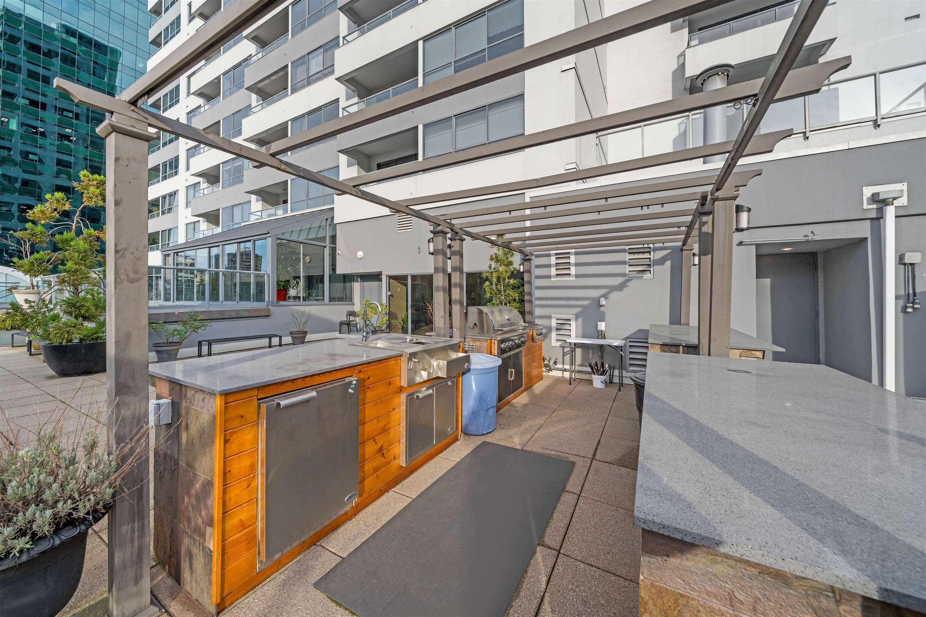 1908 1908 1060 ALBERNI STREET Unit: 1908