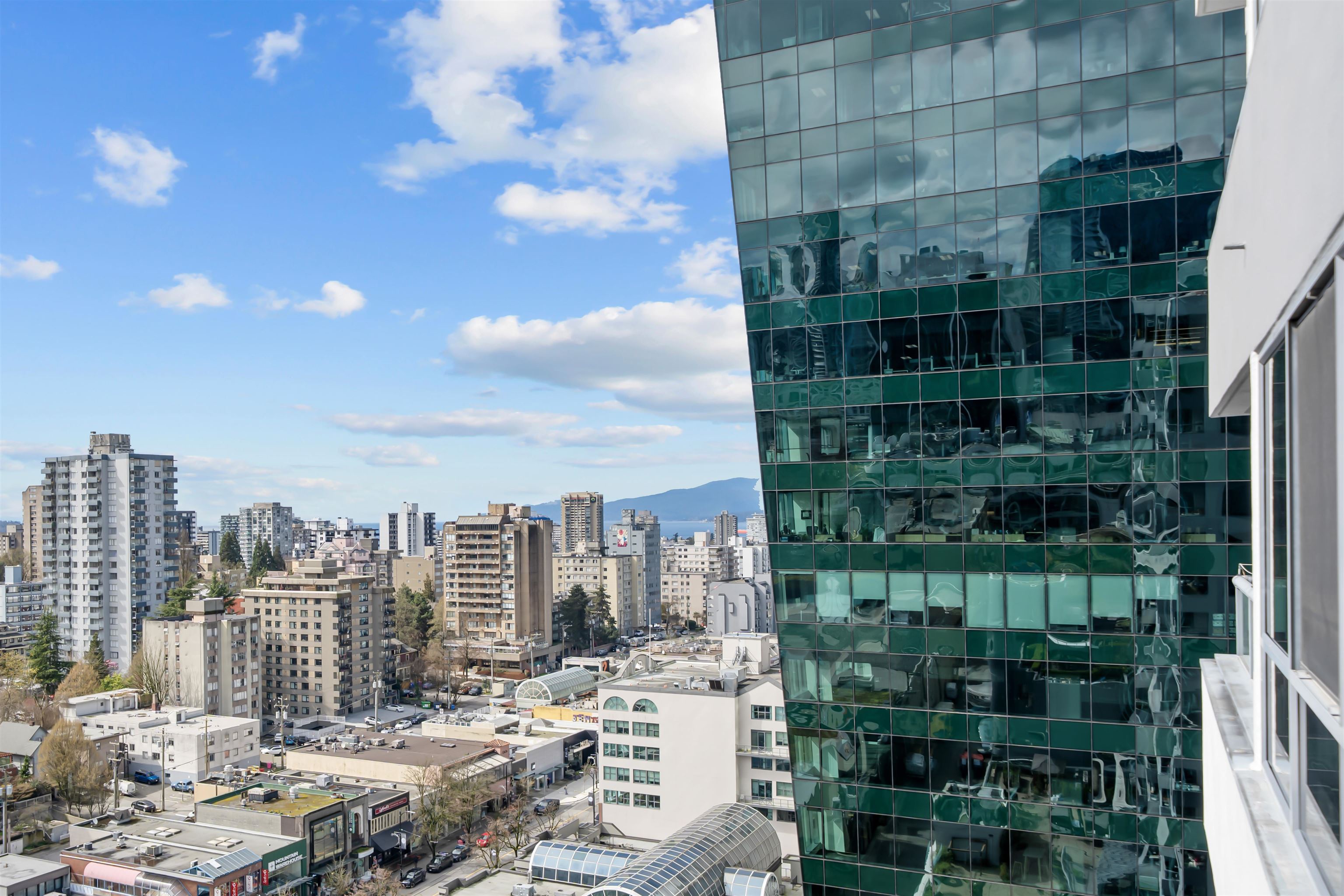 1908 1908 1060 ALBERNI STREET Unit: 1908