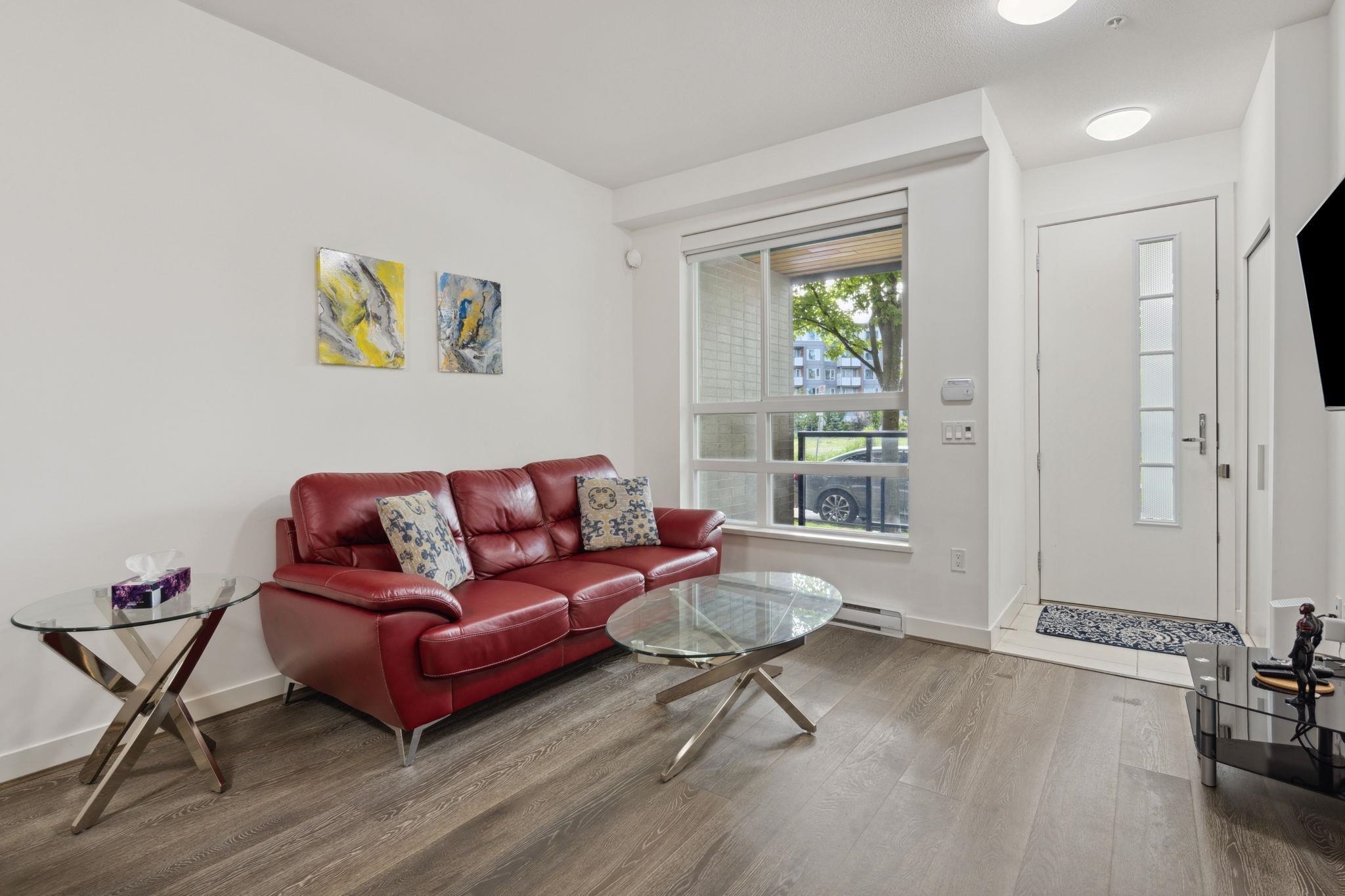 102 6033 GRAY AVENUE Unit: 102