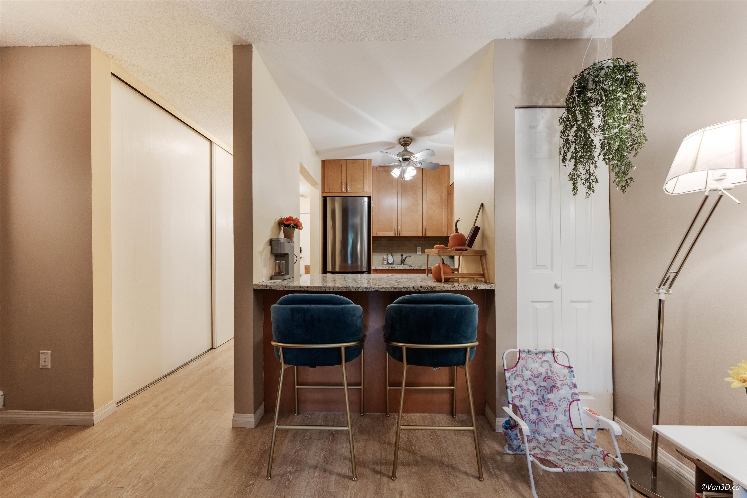 210 1545 E 2ND AVENUE Unit: 210