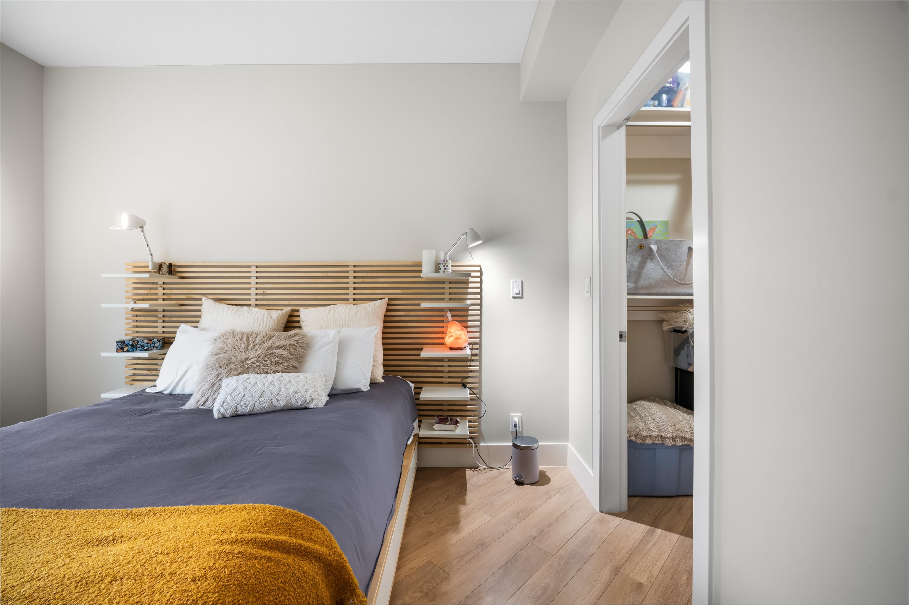 418 3606 ALDERCREST DRIVE Unit: 418