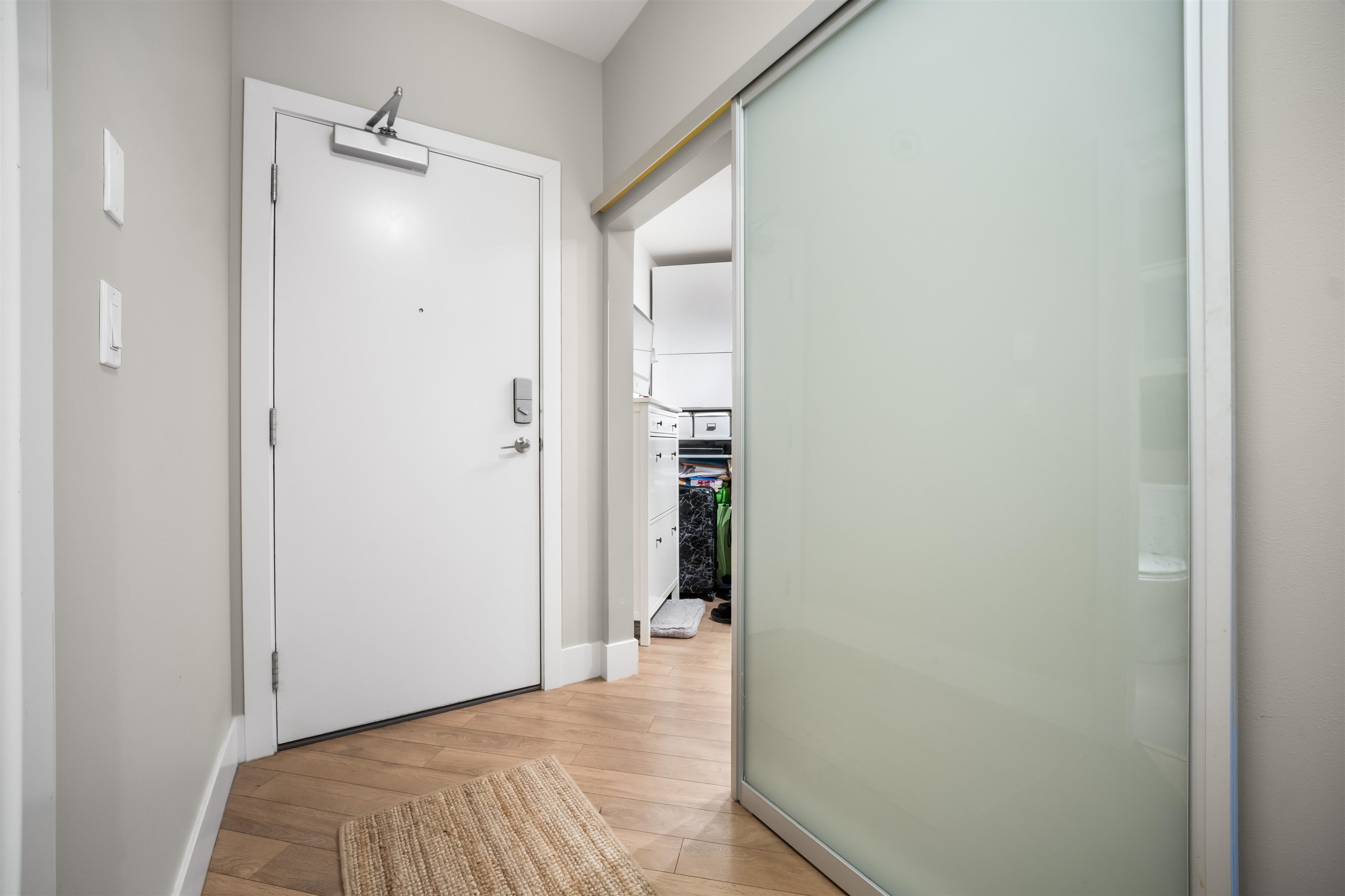 418 3606 ALDERCREST DRIVE Unit: 418